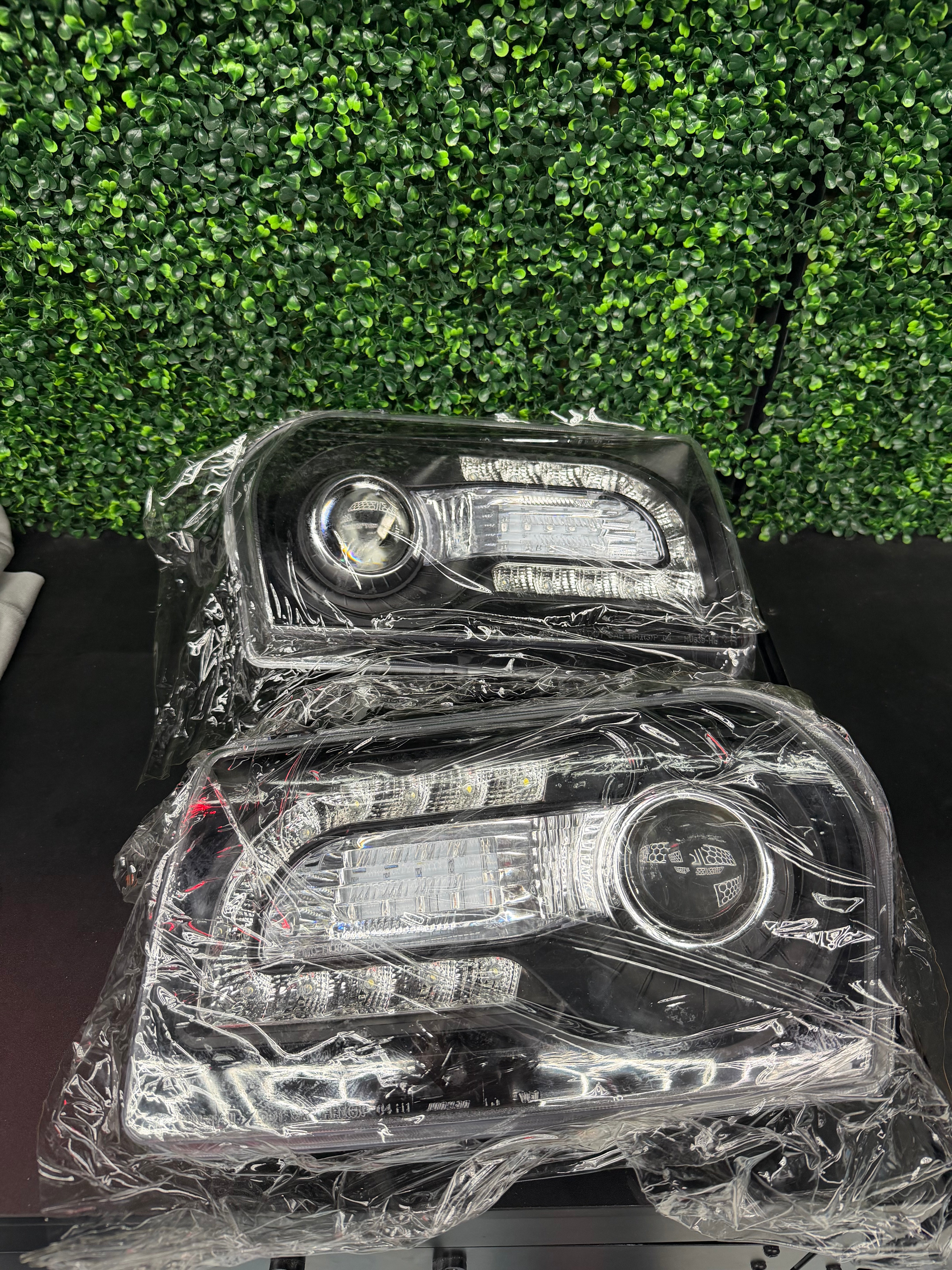 2005-2010 Chrysler 300 Headlights