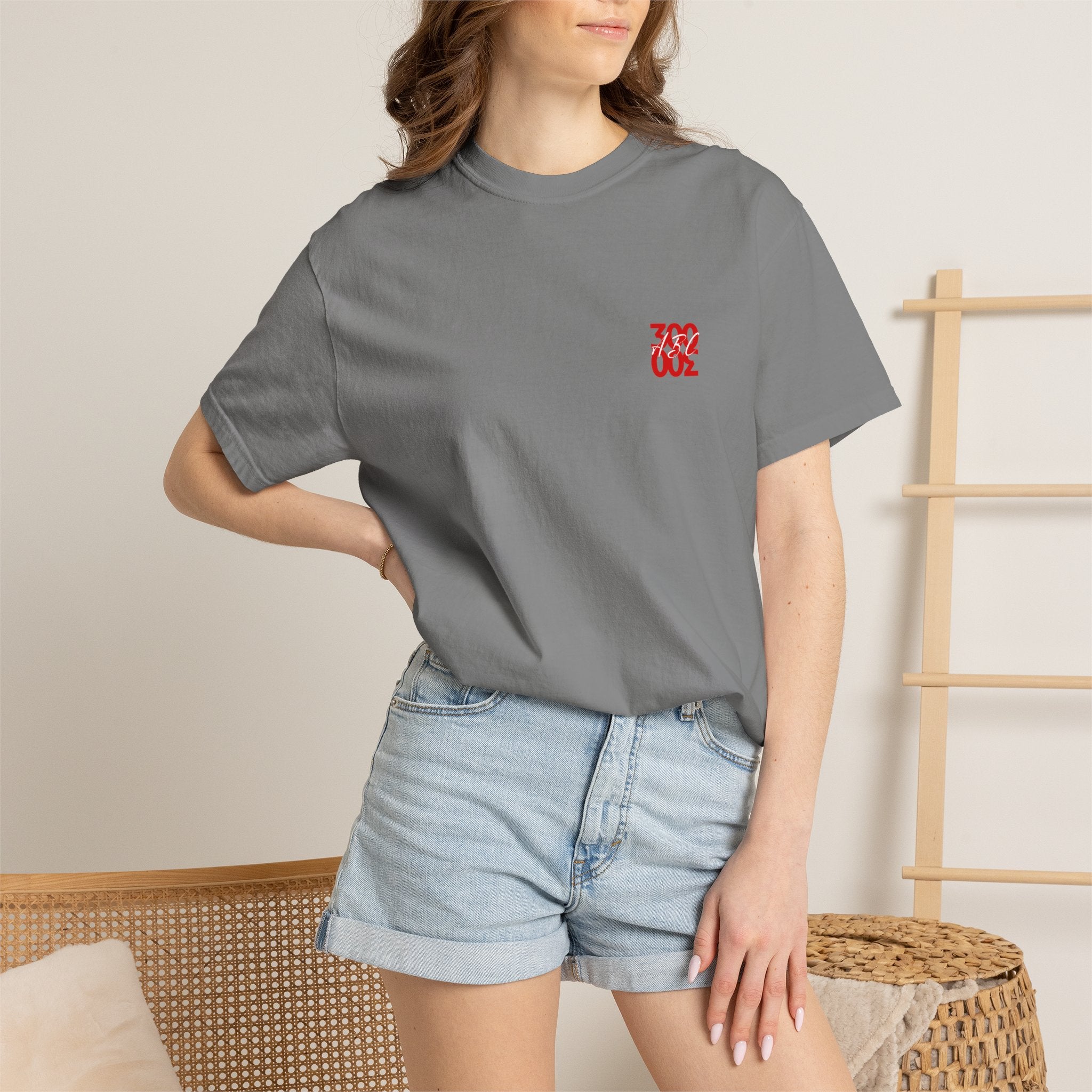 300 Minimalist T-Shirt