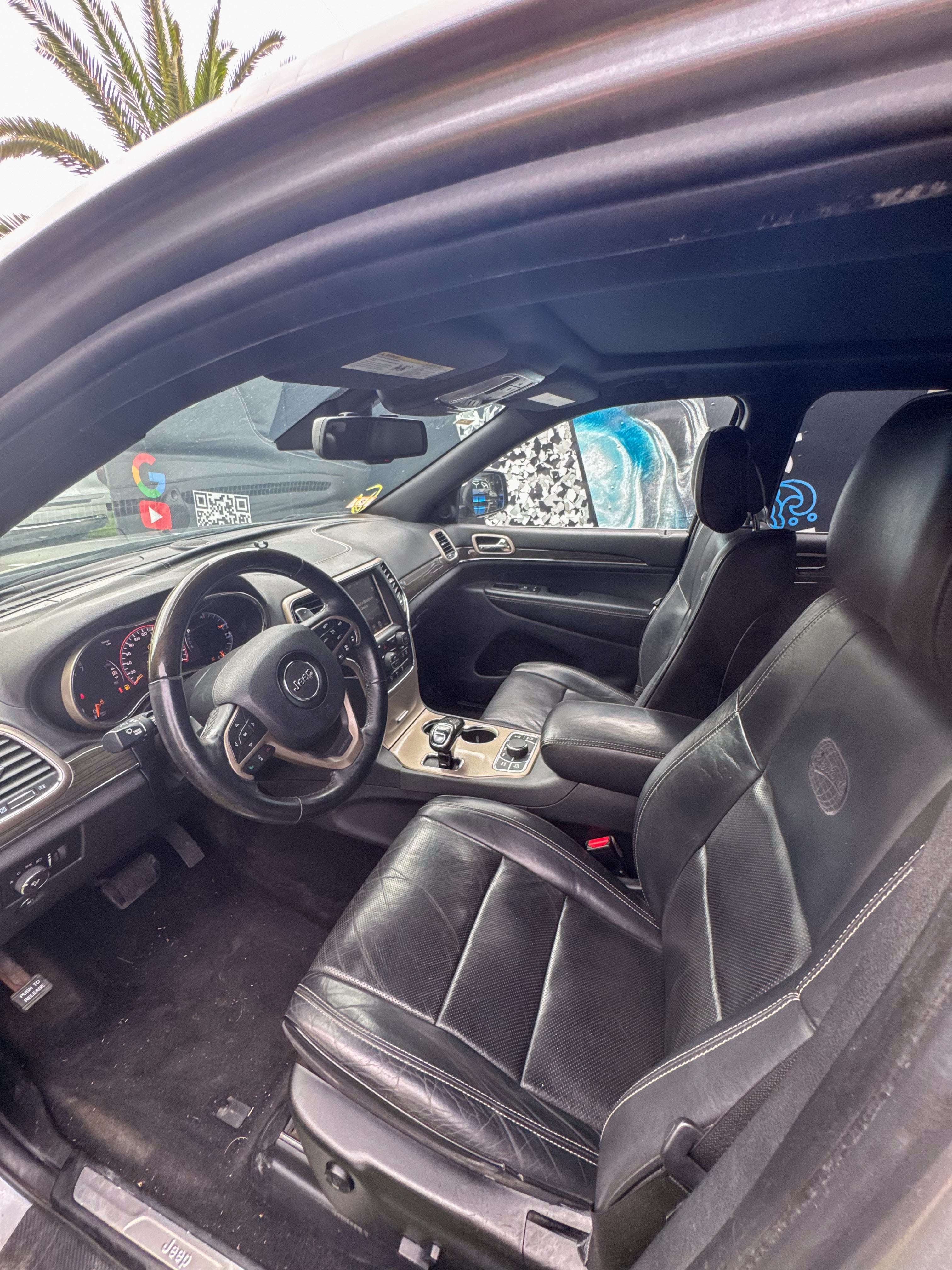 JEEP GRAND CHEROKEE DIGITAL PHOTO