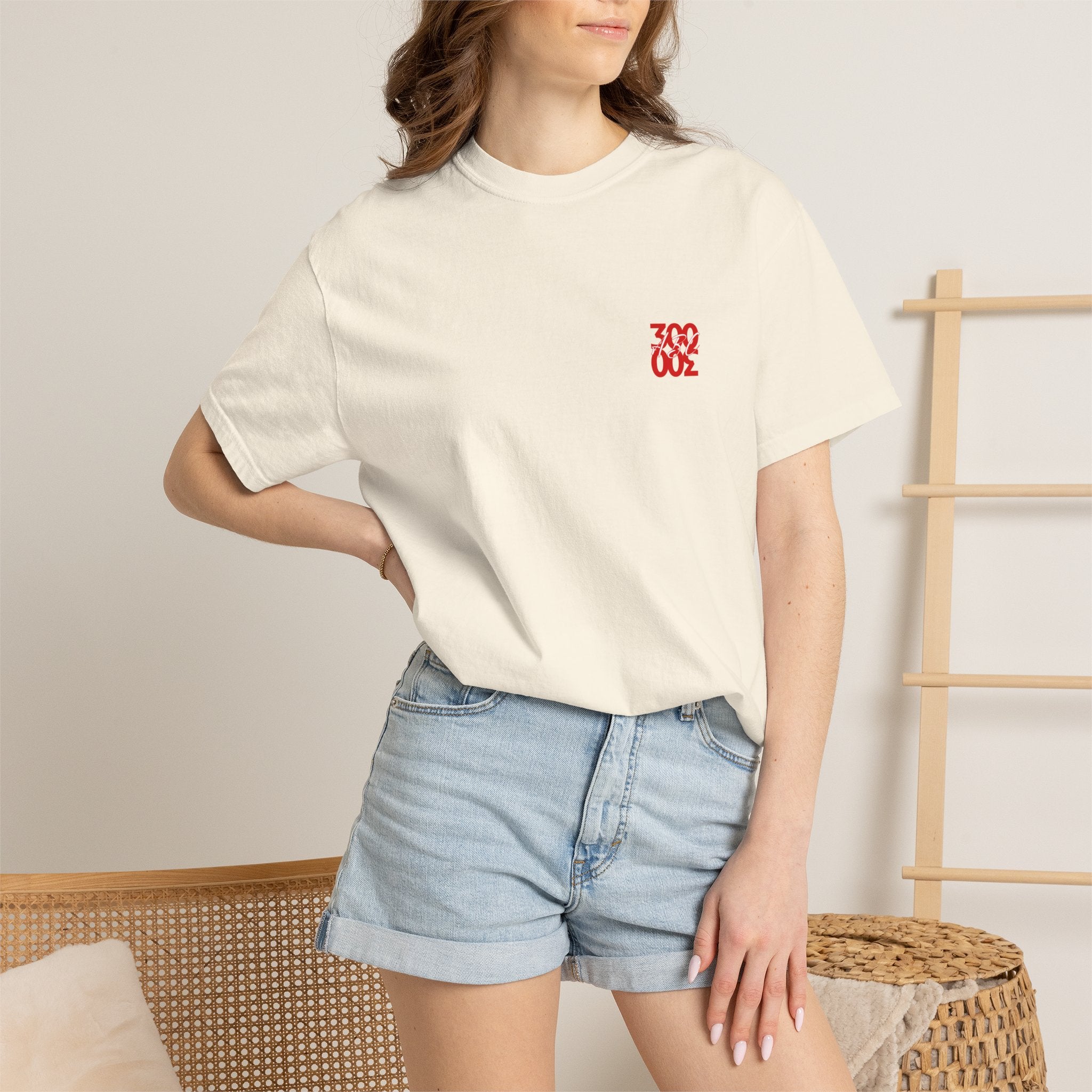 300 Minimalist T-Shirt
